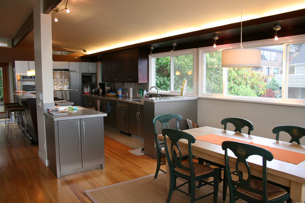 Interior dining room mid-century modern home